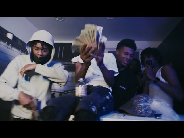 Kp Beezy – Scratchin & Itchin ( Official Video ) Dir. @waxbando