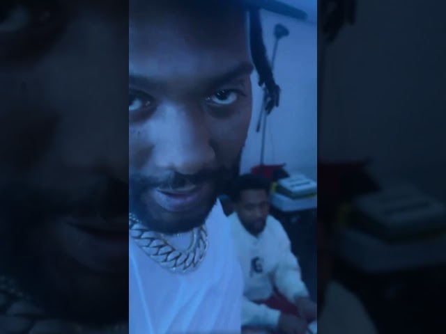 Peezy Had Zaytoven & Mike Will Made It Cook Up In The Studio, Like He Was Gucci Mane #guccimane